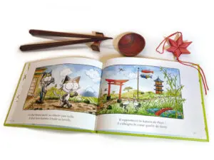 Livre Le chat Mouraï ouvert