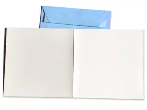 Carte postale d’anniversaire et enveloppe assortie