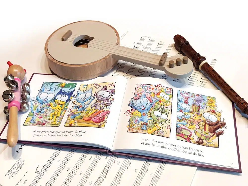 Le chat Rivari ouvert avec des instruments de musique